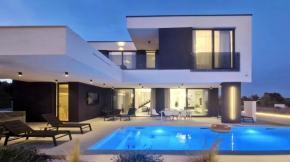Villa 1 with hot tub, sauna and sea view